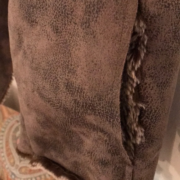 Leather fur brow vest - Picture 5 of 5